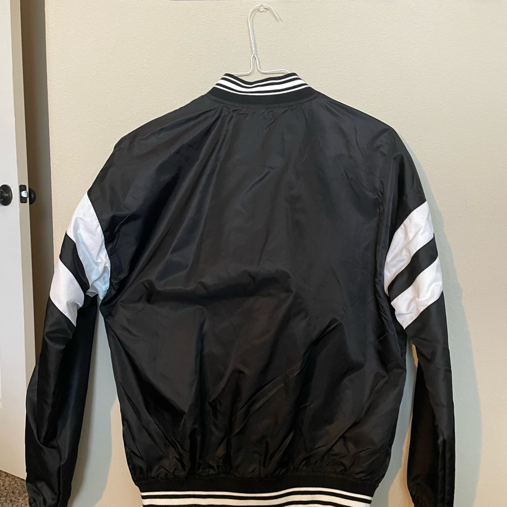 P&B Bomber - Picture 8 of 9